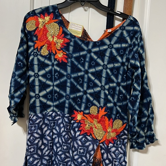 Kurti - Picture 3 of 10